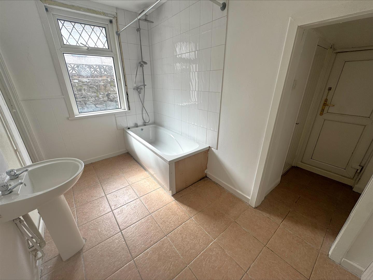 Delabeche Street, Llanelli, SA15 1AT